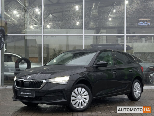 Черный Шкода Scala, объемом двигателя 1.6 л и пробегом 76 тыс. км за 15800 $, фото 5 на Automoto.ua