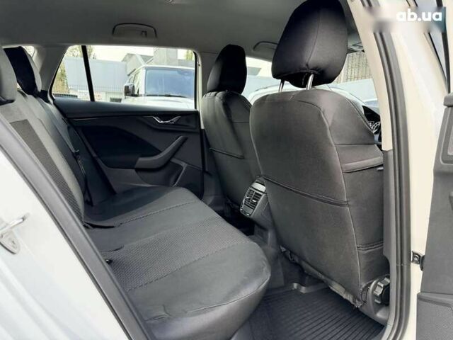 Шкода Scala, объемом двигателя 0 л и пробегом 113 тыс. км за 15399 $, фото 22 на Automoto.ua