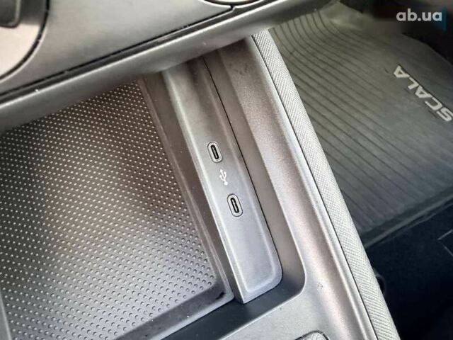 Шкода Scala, объемом двигателя 0 л и пробегом 113 тыс. км за 15399 $, фото 14 на Automoto.ua