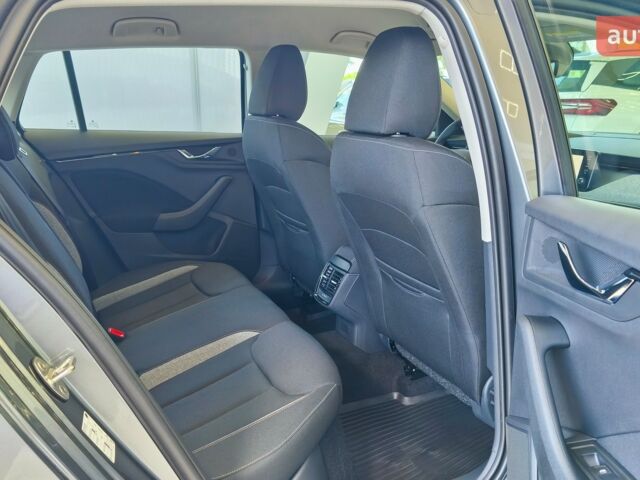 Шкода Scala, об'ємом двигуна 1 л та пробігом 0 тис. км за 23078 $, фото 25 на Automoto.ua