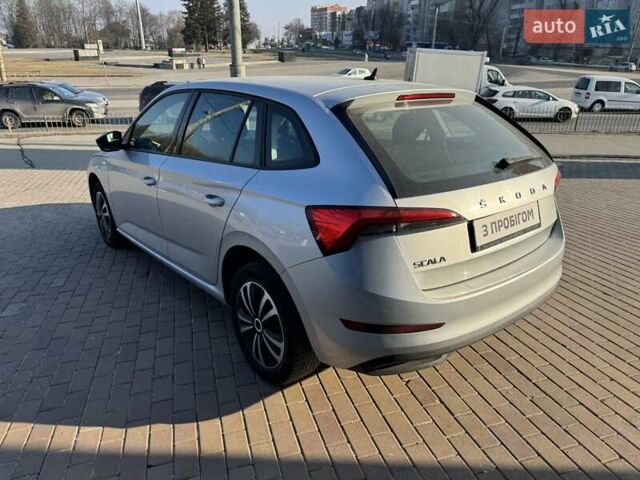 Серый Шкода Scala, объемом двигателя 1.5 л и пробегом 116 тыс. км за 14977 $, фото 7 на Automoto.ua