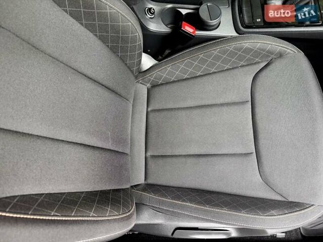 Сірий Шкода Scala, об'ємом двигуна 1.5 л та пробігом 116 тис. км за 14900 $, фото 32 на Automoto.ua