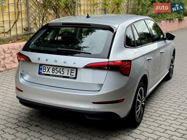 Сірий Шкода Scala, об'ємом двигуна 1.5 л та пробігом 116 тис. км за 14900 $, фото 7 на Automoto.ua
