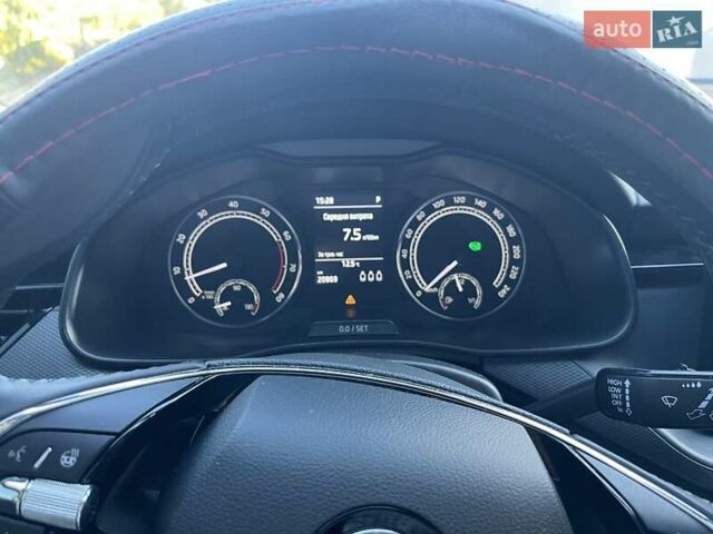 Сірий Шкода Scala, об'ємом двигуна 1.6 л та пробігом 20 тис. км за 19000 $, фото 13 на Automoto.ua