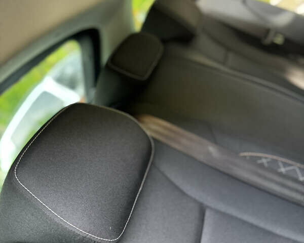 Серый Шкода Scala, объемом двигателя 1.6 л и пробегом 181 тыс. км за 14500 $, фото 86 на Automoto.ua