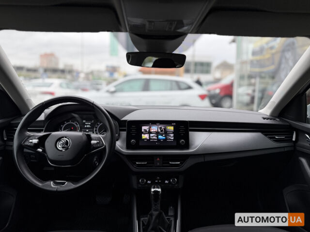 Серый Шкода Scala, объемом двигателя 1.6 л и пробегом 89 тыс. км за 18000 $, фото 17 на Automoto.ua