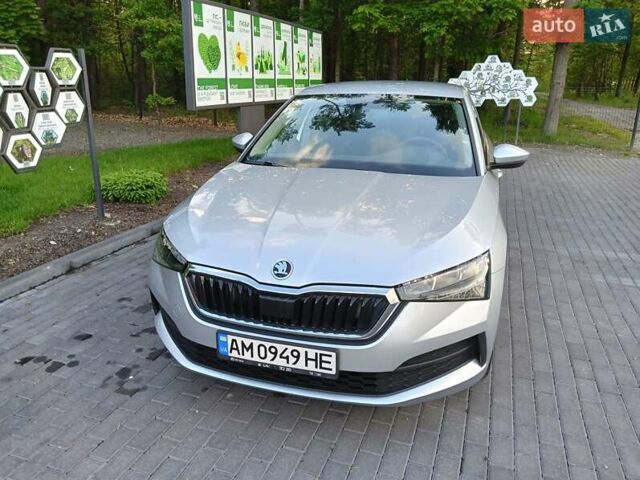 Серый Шкода Scala, объемом двигателя 1.6 л и пробегом 31 тыс. км за 19400 $, фото 1 на Automoto.ua