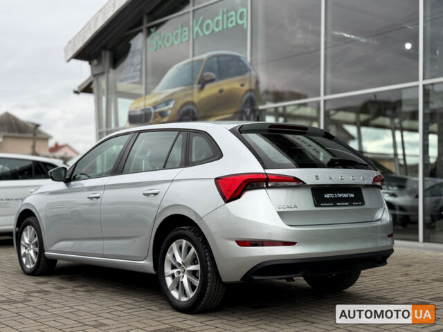 Серый Шкода Scala, объемом двигателя 1.6 л и пробегом 89 тыс. км за 18000 $, фото 3 на Automoto.ua