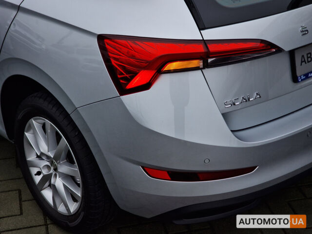 Сірий Шкода Scala, об'ємом двигуна 1.6 л та пробігом 125 тис. км за 16648 $, фото 30 на Automoto.ua