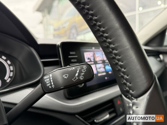 Серый Шкода Scala, объемом двигателя 1.6 л и пробегом 89 тыс. км за 18000 $, фото 24 на Automoto.ua