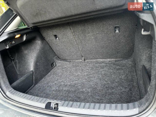 Серый Шкода Scala, объемом двигателя 1.6 л и пробегом 181 тыс. км за 14500 $, фото 96 на Automoto.ua