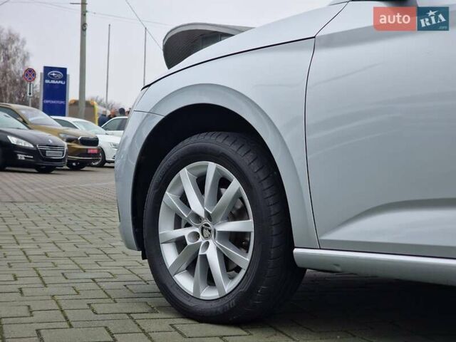 Серый Шкода Scala, объемом двигателя 1.6 л и пробегом 125 тыс. км за 17229 $, фото 3 на Automoto.ua