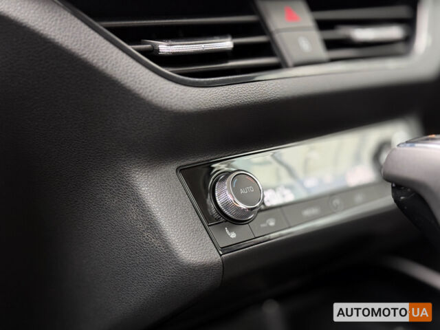 Серый Шкода Scala, объемом двигателя 1.6 л и пробегом 89 тыс. км за 18000 $, фото 19 на Automoto.ua