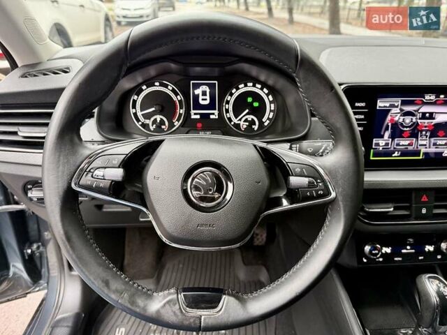 Сірий Шкода Scala, об'ємом двигуна 1.6 л та пробігом 21 тис. км за 17300 $, фото 7 на Automoto.ua