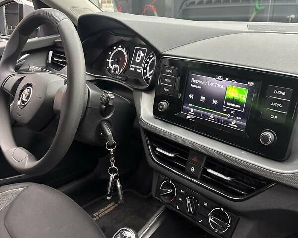 Сірий Шкода Scala, об'ємом двигуна 1 л та пробігом 175 тис. км за 14450 $, фото 9 на Automoto.ua
