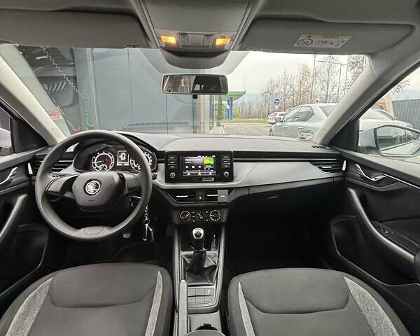 Сірий Шкода Scala, об'ємом двигуна 1 л та пробігом 175 тис. км за 14450 $, фото 5 на Automoto.ua