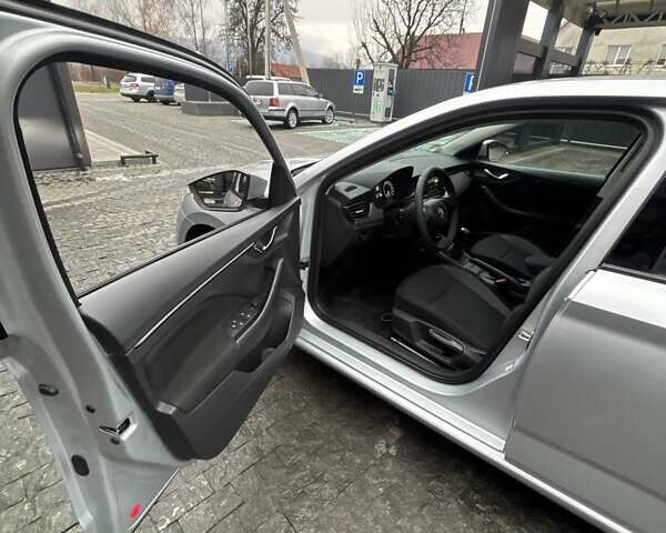 Сірий Шкода Scala, об'ємом двигуна 1 л та пробігом 175 тис. км за 14450 $, фото 10 на Automoto.ua