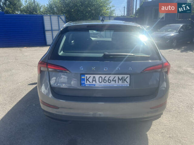 Серый Шкода Scala, объемом двигателя 1.6 л и пробегом 38 тыс. км за 18393 $, фото 7 на Automoto.ua