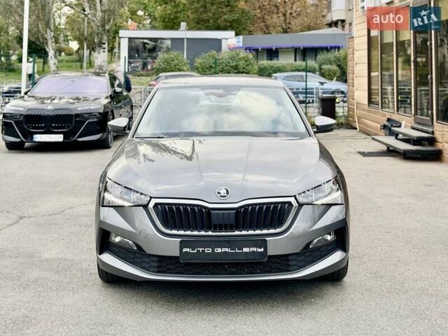 Серый Шкода Scala, объемом двигателя 1.6 л и пробегом 96 тыс. км за 15700 $, фото 12 на Automoto.ua