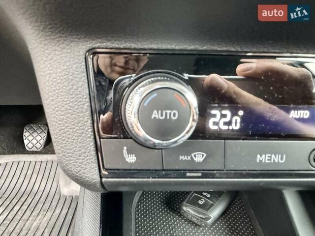 Серый Шкода Scala, объемом двигателя 1.6 л и пробегом 96 тыс. км за 15700 $, фото 20 на Automoto.ua