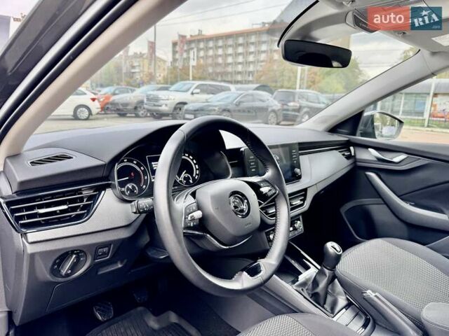 Серый Шкода Scala, объемом двигателя 1.6 л и пробегом 96 тыс. км за 15700 $, фото 14 на Automoto.ua