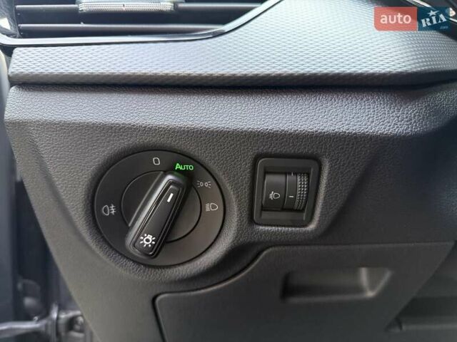 Серый Шкода Scala, объемом двигателя 1.6 л и пробегом 79 тыс. км за 15900 $, фото 16 на Automoto.ua