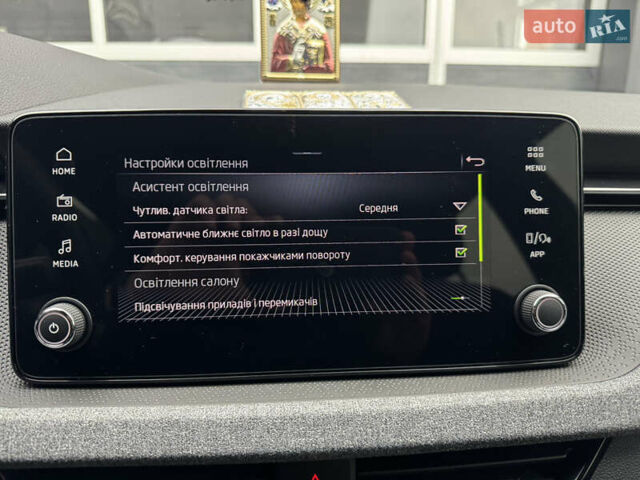 Серый Шкода Scala, объемом двигателя 1 л и пробегом 17 тыс. км за 29999 $, фото 38 на Automoto.ua