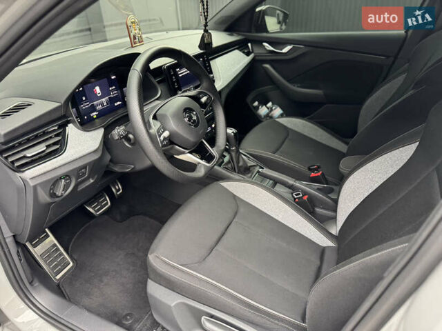 Серый Шкода Scala, объемом двигателя 1 л и пробегом 17 тыс. км за 31000 $, фото 49 на Automoto.ua