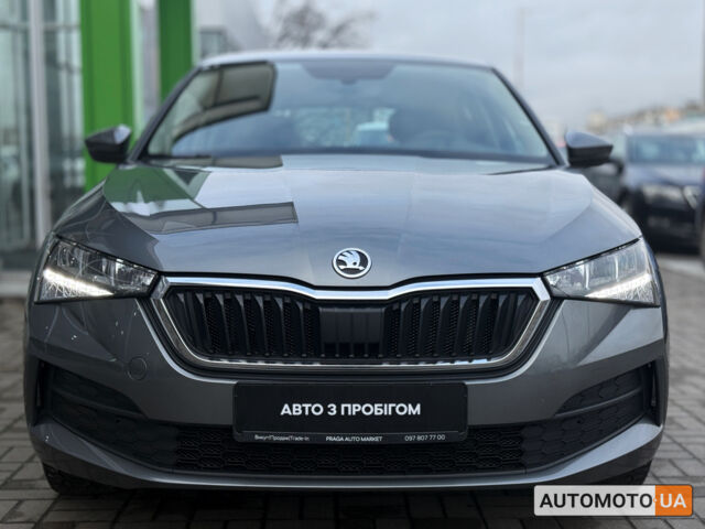 Серый Шкода Scala, объемом двигателя 1.6 л и пробегом 79 тыс. км за 15900 $, фото 9 на Automoto.ua