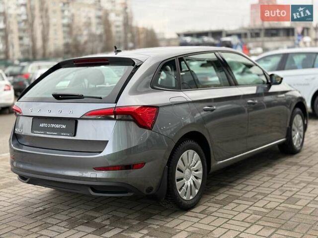 Серый Шкода Scala, объемом двигателя 1.6 л и пробегом 79 тыс. км за 15900 $, фото 7 на Automoto.ua