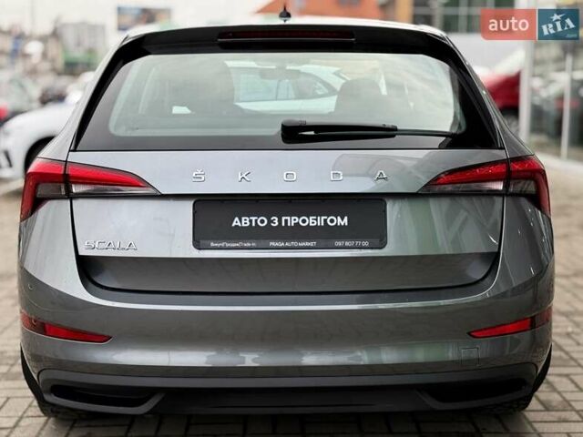 Серый Шкода Scala, объемом двигателя 1.6 л и пробегом 79 тыс. км за 15900 $, фото 6 на Automoto.ua
