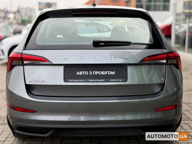 Серый Шкода Scala, объемом двигателя 1.6 л и пробегом 79 тыс. км за 15900 $, фото 4 на Automoto.ua