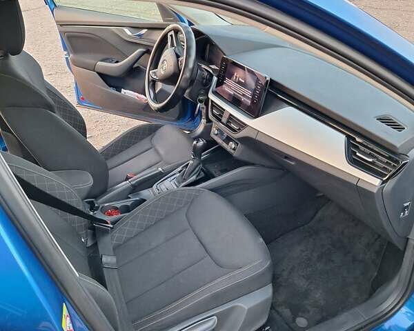Синій Шкода Scala, об'ємом двигуна 1.6 л та пробігом 257 тис. км за 17500 $, фото 2 на Automoto.ua