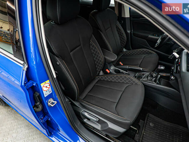 Синій Шкода Scala, об'ємом двигуна 1.6 л та пробігом 84 тис. км за 17994 $, фото 17 на Automoto.ua