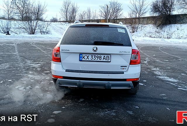 Белый Шкода Скаут, объемом двигателя 2 л и пробегом 27100 тыс. км за 13799 $, фото 1 на Automoto.ua