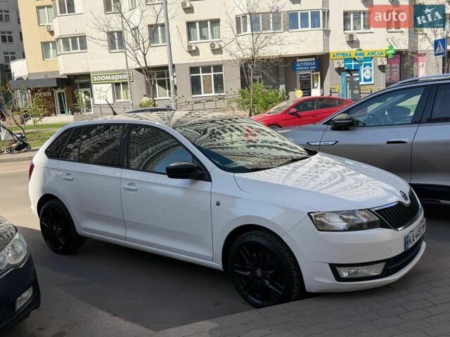 Білий Шкода Спейсбек, об'ємом двигуна 1.2 л та пробігом 160 тис. км за 9000 $, фото 26 на Automoto.ua