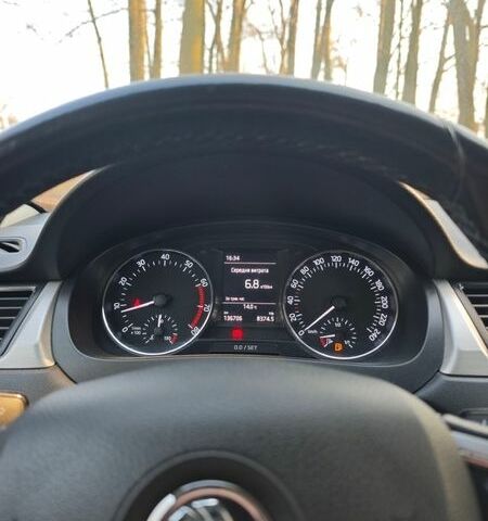 Білий Шкода Спейсбек, об'ємом двигуна 1.2 л та пробігом 136 тис. км за 8100 $, фото 5 на Automoto.ua