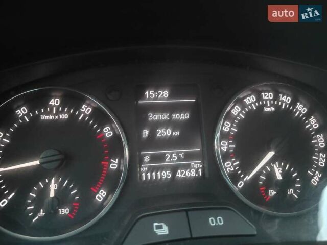 Бежевый Шкода Спейсбек, объемом двигателя 1.2 л и пробегом 111 тыс. км за 8300 $, фото 10 на Automoto.ua