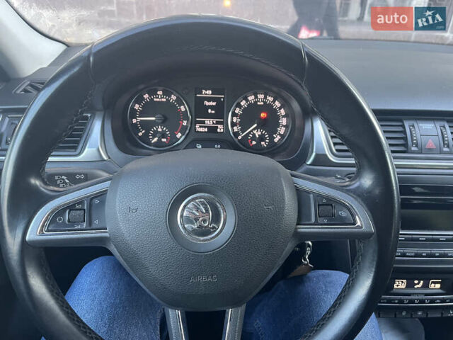 Черный Шкода Спейсбек, объемом двигателя 1.6 л и пробегом 88 тыс. км за 9400 $, фото 7 на Automoto.ua