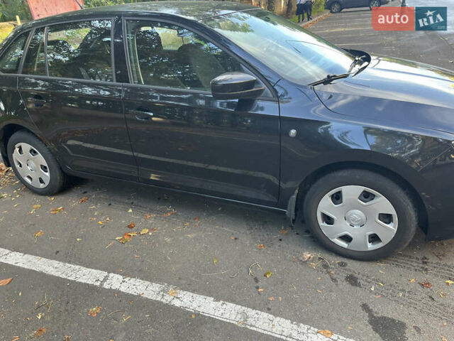 Черный Шкода Спейсбек, объемом двигателя 1.6 л и пробегом 88 тыс. км за 9400 $, фото 3 на Automoto.ua