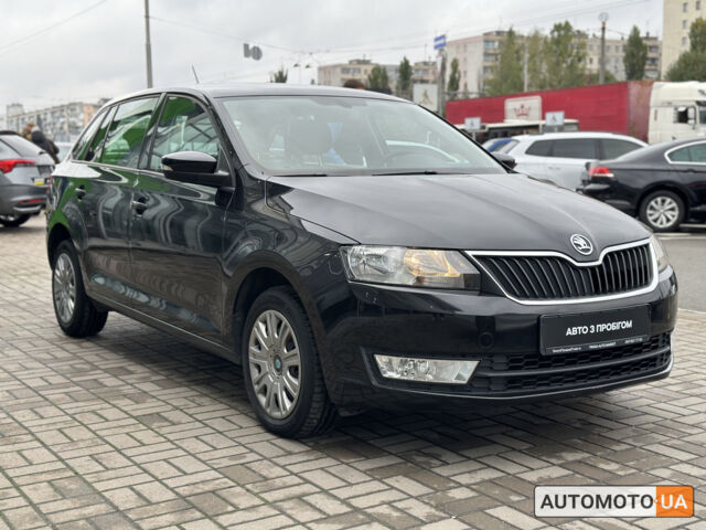Шкода Спейсбек 2017 в Киеве на Automoto.ua Черный Шкода Спейсбек, объемом двигателя 1.2 л и пробегом 87 тыс. км за 10000 $, фото 25 на Automoto.ua
