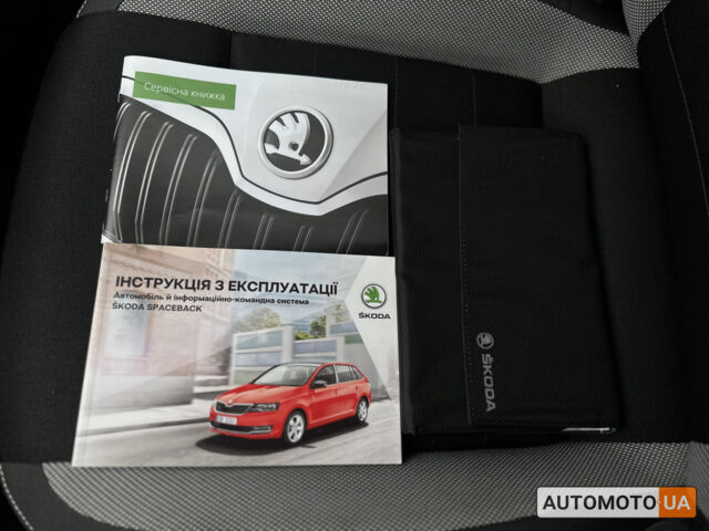 Шкода Спейсбек 2017 в Киеве на Automoto.ua Черный Шкода Спейсбек, объемом двигателя 1.2 л и пробегом 87 тыс. км за 10000 $, фото 5 на Automoto.ua