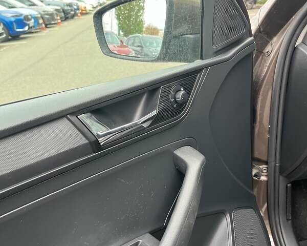 Коричневый Шкода Спейсбек, объемом двигателя 1.6 л и пробегом 114 тыс. км за 9093 $, фото 15 на Automoto.ua