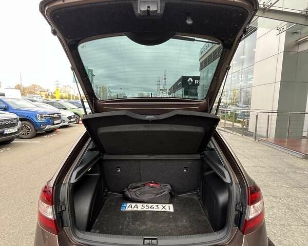 Коричневый Шкода Спейсбек, объемом двигателя 1.6 л и пробегом 114 тыс. км за 9093 $, фото 10 на Automoto.ua