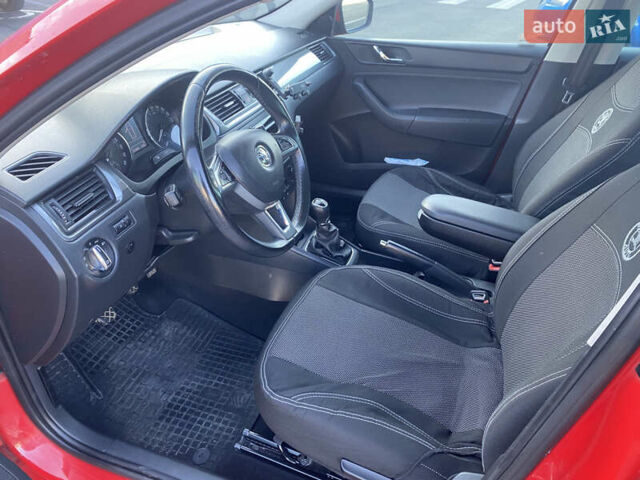 Красный Шкода Спейсбек, объемом двигателя 1.6 л и пробегом 236 тыс. км за 7000 $, фото 7 на Automoto.ua