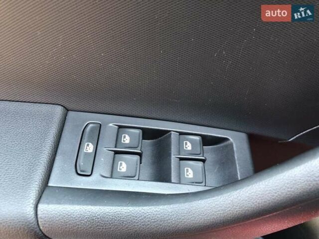 Красный Шкода Спейсбек, объемом двигателя 1.2 л и пробегом 90 тыс. км за 8200 $, фото 20 на Automoto.ua