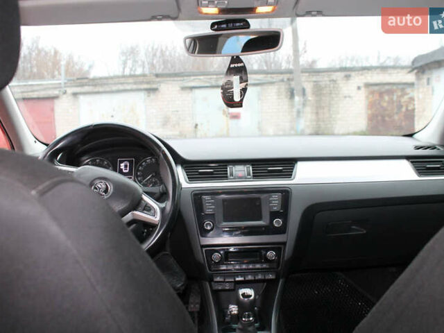 Красный Шкода Спейсбек, объемом двигателя 1.2 л и пробегом 180 тыс. км за 6400 $, фото 8 на Automoto.ua