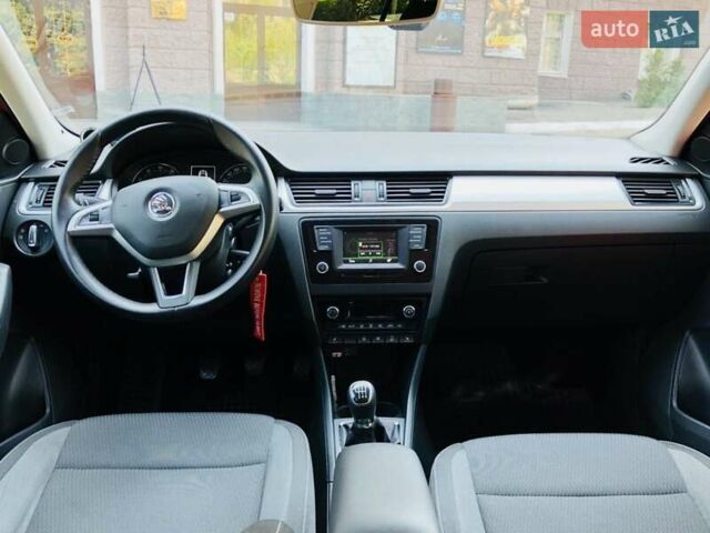 Красный Шкода Спейсбек, объемом двигателя 1.2 л и пробегом 90 тыс. км за 8200 $, фото 27 на Automoto.ua