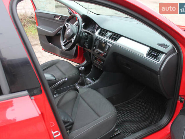 Красный Шкода Спейсбек, объемом двигателя 1.2 л и пробегом 180 тыс. км за 6400 $, фото 11 на Automoto.ua