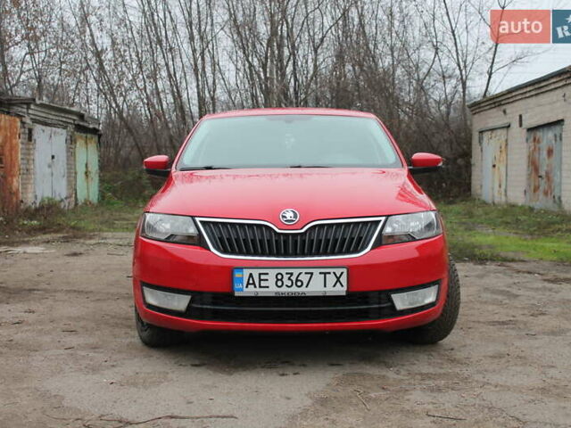Красный Шкода Спейсбек, объемом двигателя 1.2 л и пробегом 180 тыс. км за 6400 $, фото 1 на Automoto.ua